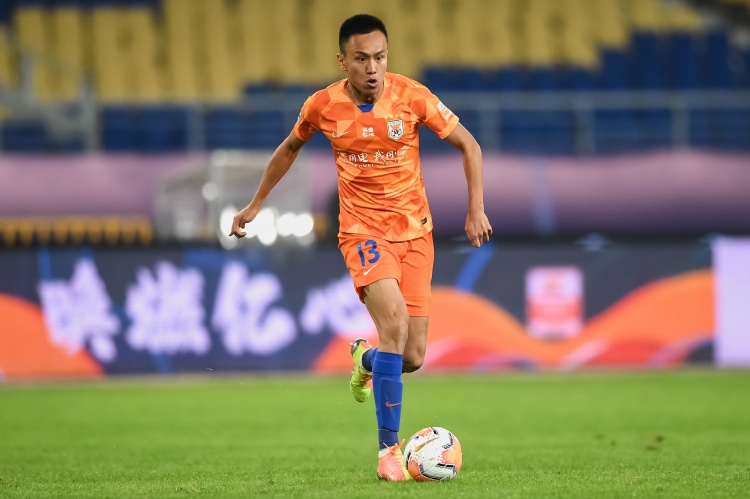 记者：张弛已跟随海牛训练，展现出良好的精神面貌和竞技状态